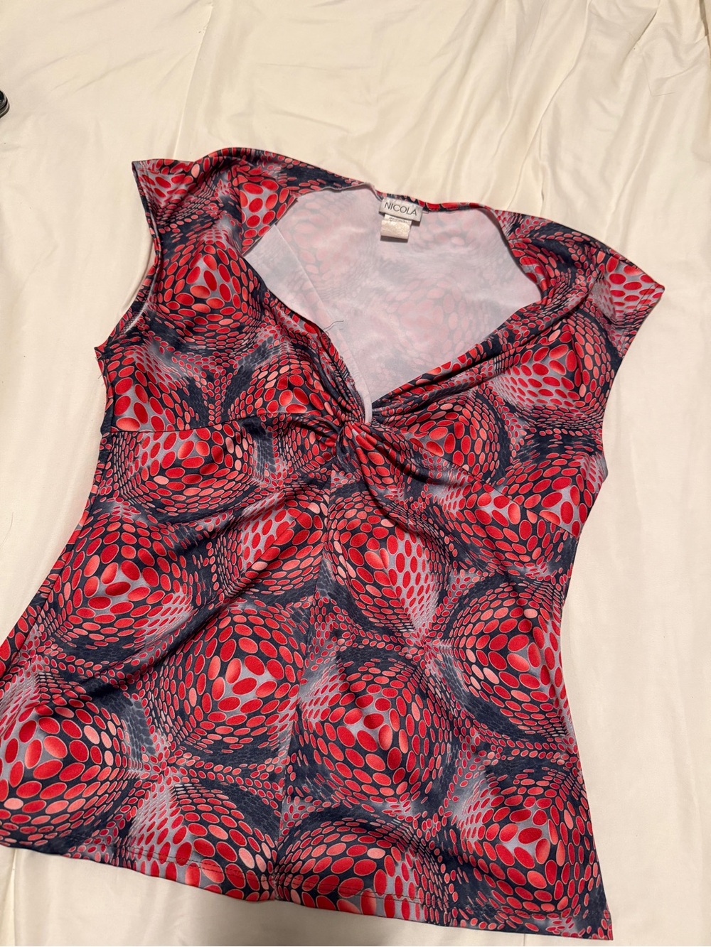 NICOLA Red & Navy Twist-Front Sleeveless Top